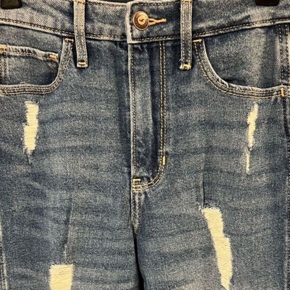 Hollister Women’s Ultra High-Rise Distressed Mom Jean Size 00R 90's - Picture 3 of 11